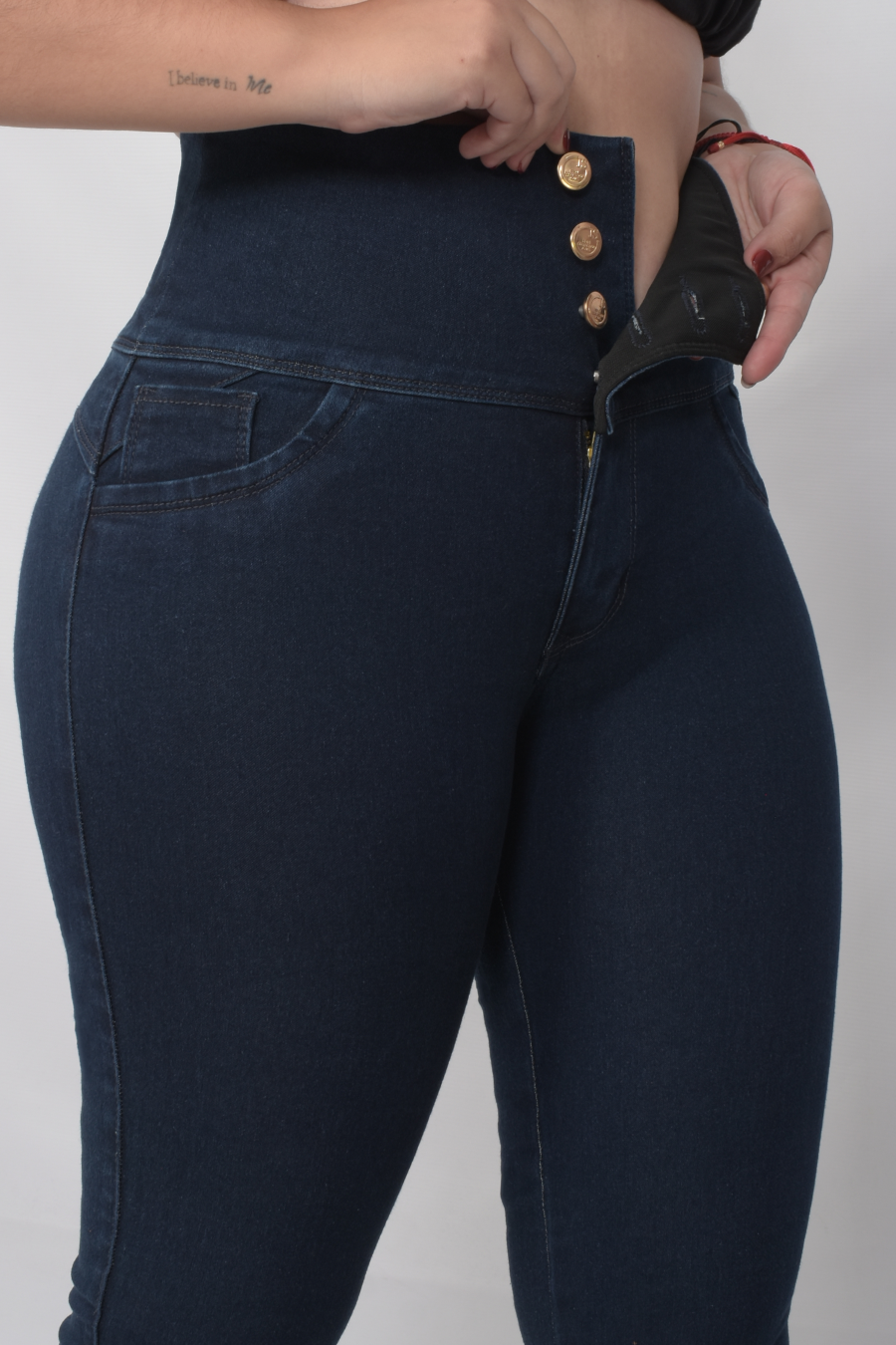 JEAN FAJA REF F009